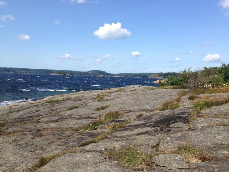 Apartment Right Next To The Golf Course And With The Ocean Just Around The Corner Ljungskile Exterior photo